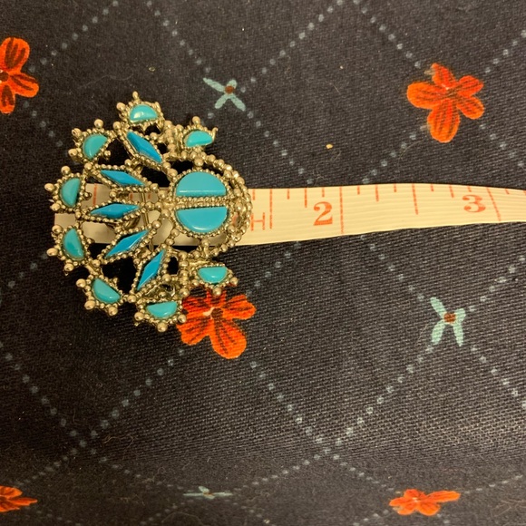 *LAST CALL Vintage Faux Turquoise and Silvertone Brooch Pin - Picture 4 of 4